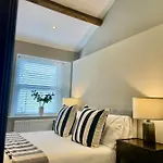 Queen's Cottage, Skipton