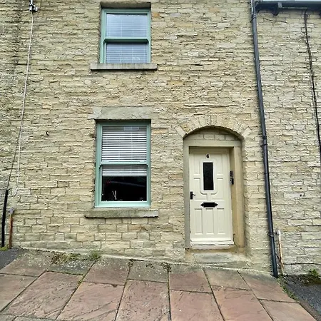 Queen's Cottage, * Skipton